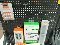 Lot 46 - accessoires voor gsm en tablets. 46 stuks - afbeelding 5 van  10