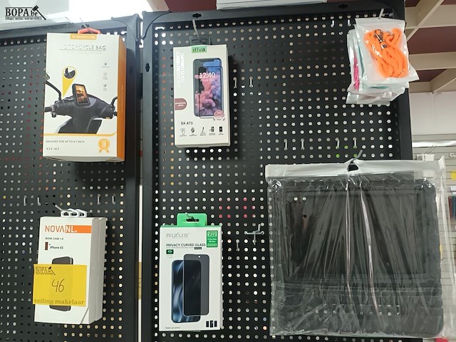 Lot 46 - accessoires voor gsm en tablets. 46 stuks - afbeelding 8 van  10