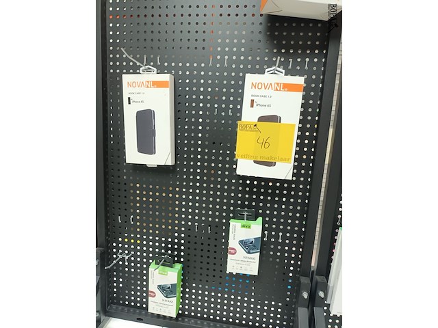 Lot 46 - accessoires voor gsm en tablets. 46 stuks - afbeelding 10 van  10