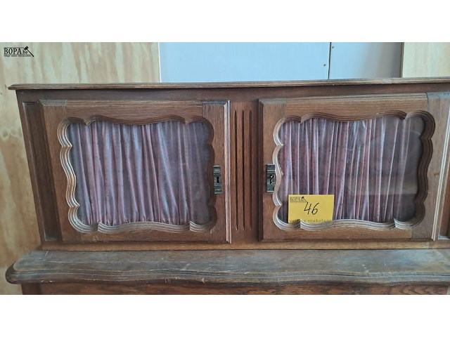 Lot 46 - antieken eiken buffetkast in 2 delen met glazen deurtjes en - afbeelding 2 van  4
