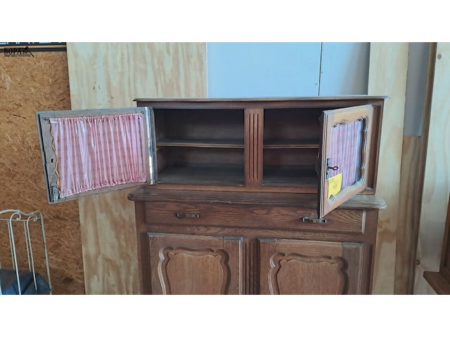 Lot 46 - antieken eiken buffetkast in 2 delen met glazen deurtjes en - afbeelding 3 van  4