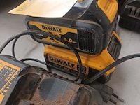 Lot 46 - dewalt accu’s en lader - afbeelding 3 van  5