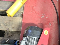 Lot 46 - hangkooi met elektrische takel - afbeelding 3 van  4