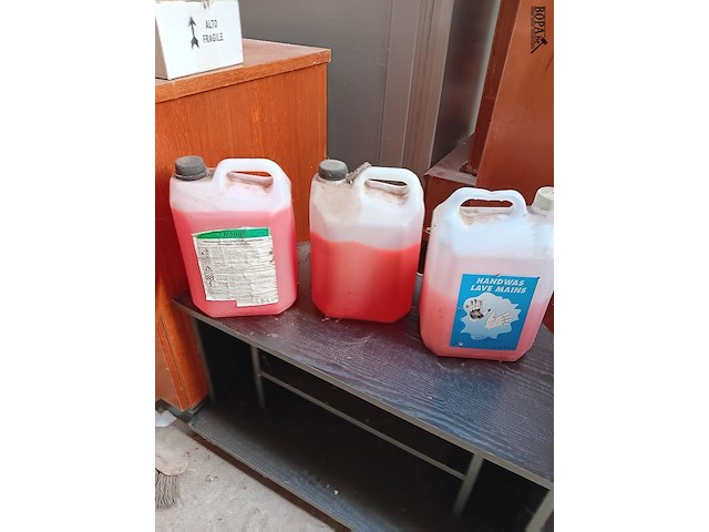 Lot 46 - kastjes en diversen - afbeelding 2 van  5