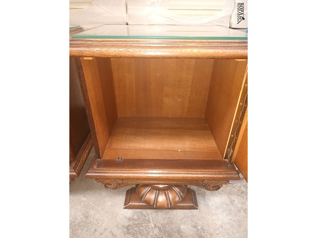 Lot 46 - koppel nachtkastjes - afbeelding 3 van  4