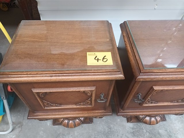 Lot 46 - koppel nachtkastjes - afbeelding 4 van  4