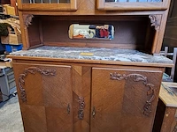 Lot 46 - landelijke brocante buffetkast '30 glas in looddeuren en ma - afbeelding 1 van  7