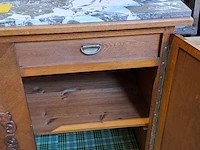 Lot 46 - landelijke brocante buffetkast '30 glas in looddeuren en ma - afbeelding 4 van  7