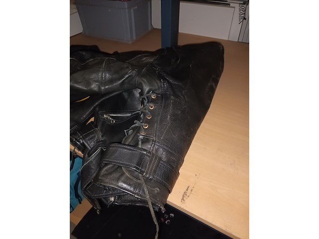 Lot 46 - lederen gilet en motorvest - afbeelding 4 van  5