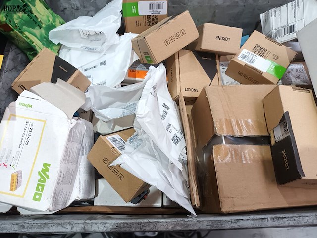 Lot 46 - materiaal voor elektrische installaties - afbeelding 4 van  7