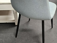 Lot 46 - moderne stoel zo goed als nieuw - afbeelding 2 van  2