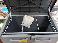 Lot 46 - pvc tuinkast kis - afbeelding 2 van  4