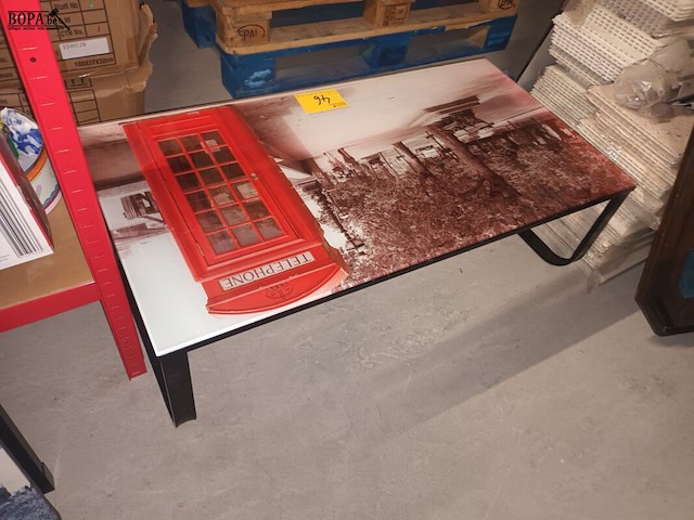 Lot 46 - salontafel met glazen blad - afbeelding 2 van  3
