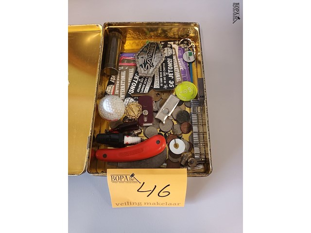 Lot 46 - snuisterijen - afbeelding 1 van  7