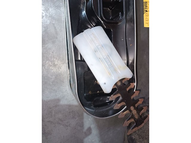 Lot 46 - tuinschaar en kantenmaaier - afbeelding 3 van  5