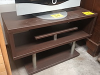 Lot 46 - tv meubel - afbeelding 2 van  3