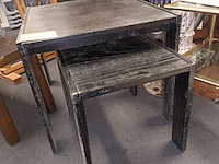 Lot 46 - vintage bijzettafels. 2 stuks - afbeelding 1 van  3