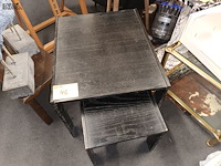 Lot 46 - vintage bijzettafels. 2 stuks - afbeelding 2 van  3