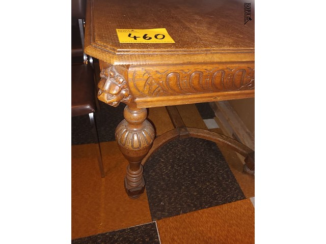 Lot 460 - mechelse tafel - afbeelding 2 van  3