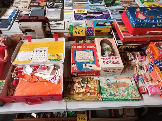 Lot 461 - oud speelgoed. 23 stuks - afbeelding 1 van  8