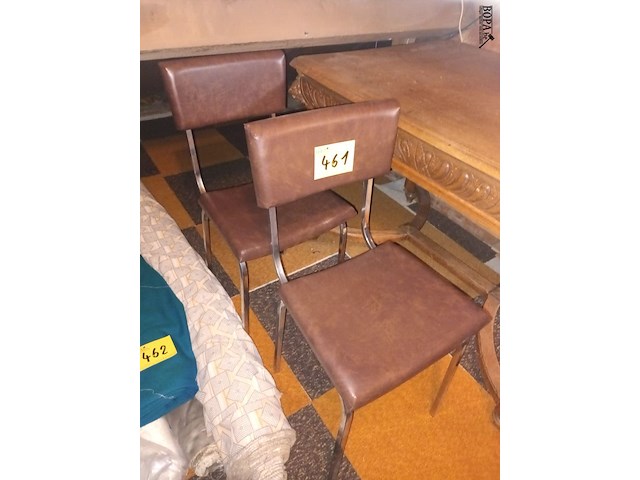 Lot 461 - stoelen. 2 stuks - afbeelding 2 van  2