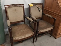 Lot 462 - antieke zetels. 2 stuks