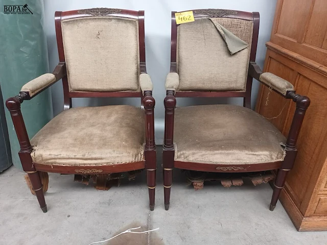 Lot 462 - antieke zetels. 2 stuks - afbeelding 5 van  6
