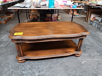 Lot 463 - eiken salontafel - afbeelding 2 van  3