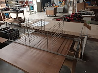 Lot 464 - muurrekje en uitschuifsysteem - afbeelding 2 van  3