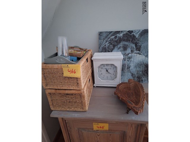 Lot 466 - decoratie en mandjes - afbeelding 1 van  1