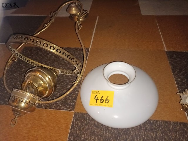 Lot 466 - luster kinke - afbeelding 1 van  3