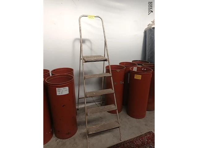 Lot 466 - trapladder - afbeelding 1 van  3