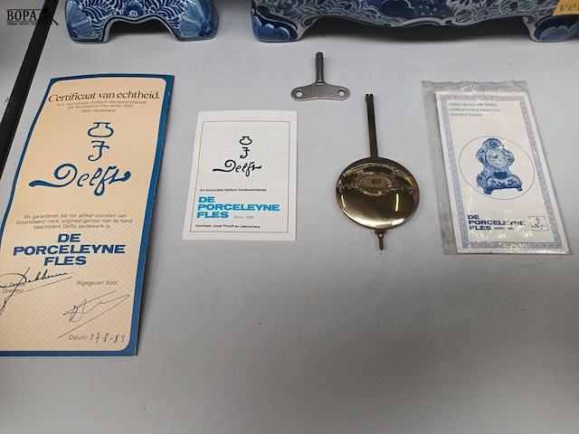 Lot 467 - klokstel delft - afbeelding 2 van  5