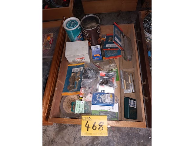 Lot 468 - doe-het-zelf materiaal. 3 bakken - afbeelding 3 van  4
