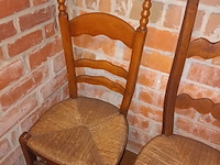 Lot 468 - kerkstoelen, krukje en stoel. 4 stuks - afbeelding 2 van  4