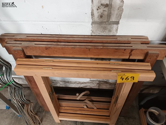 Lot 469 - houten schragen. 4 stuks - afbeelding 2 van  3