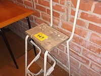 Lot 469 - keukentrapje - afbeelding 2 van  3