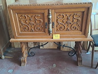 Lot 47 - antieken belgische barkast in massief eikenhout - afbeelding 1 van  5