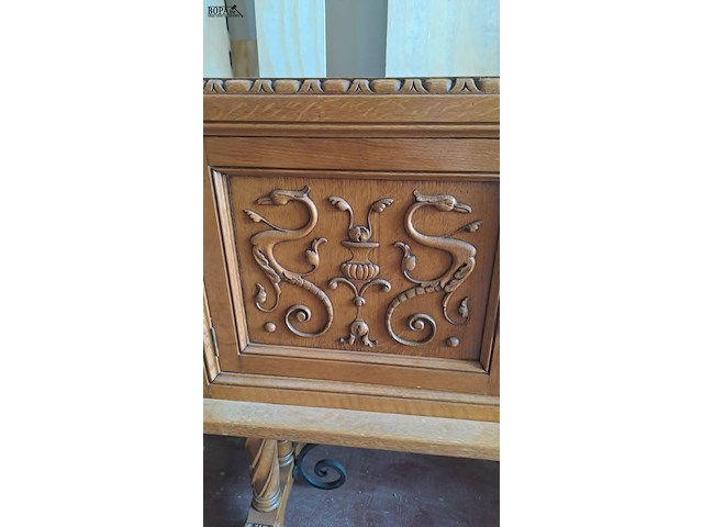 Lot 47 - antieken belgische barkast in massief eikenhout - afbeelding 2 van  5