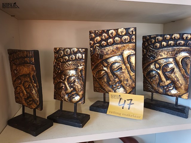 Lot 47 - boeddha deco. 4 stuks - afbeelding 1 van  3