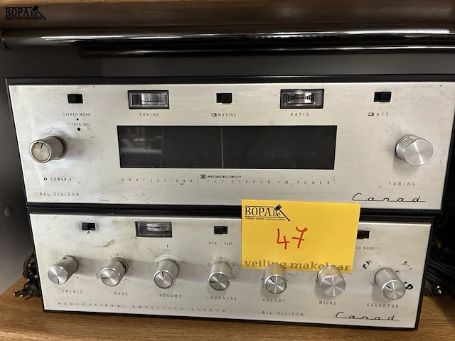 Lot 47 - carad stereo - 2 stuks - afbeelding 1 van  1
