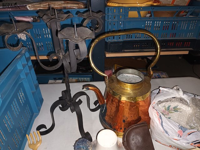 Lot 47 - decoratie en huisraad - afbeelding 4 van  7