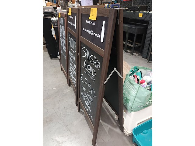 Lot 47 - dubbelzijdig stoepbord - afbeelding 2 van  3