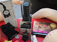 Lot 47 - erotisch lot voor heren ong 8 stuks - afbeelding 3 van  4