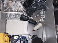 Lot 47 - gsm’s en accessoires - afbeelding 3 van  4