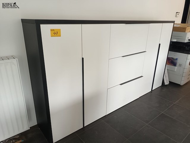 Lot 47 - kantoorkast - afbeelding 1 van  4