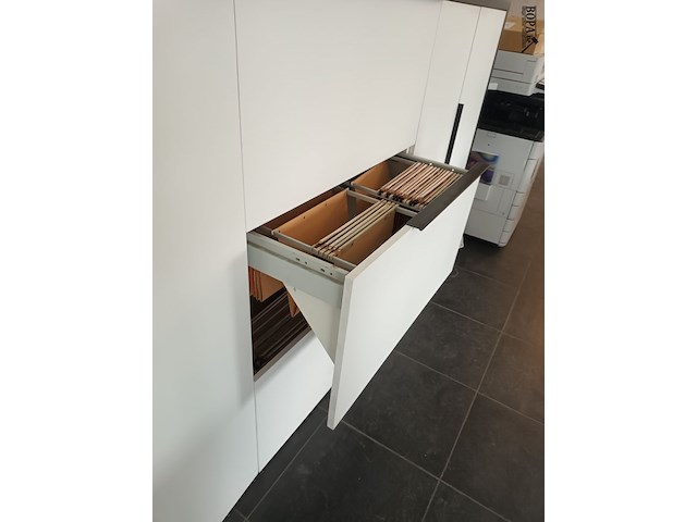 Lot 47 - kantoorkast - afbeelding 3 van  4