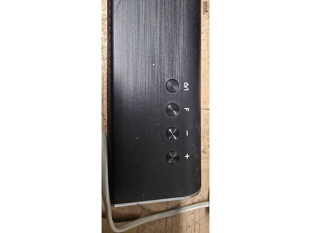 Lot 47 - lg 2 delig surround set met afstandbediening - afbeelding 5 van  7