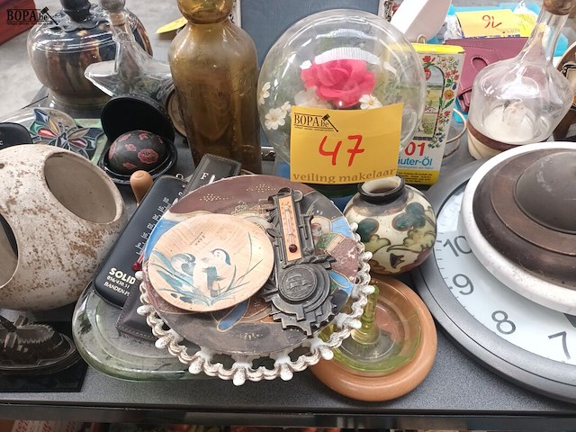 Lot 47 - lot antieke decoratie. ca. 35 stuks - afbeelding 1 van  8