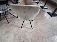 Lot 47 - ronde tafel met 4 stoelen - afbeelding 4 van  5